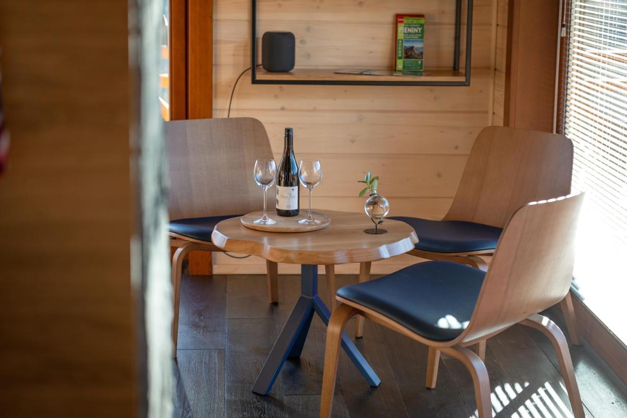 Houten Vakantiewoning "Reisnaarpolen" Royaal Ontbijt, Sauna En Hottub Czarna Góra エクステリア 写真
