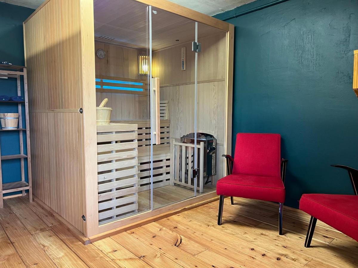 Houten Vakantiewoning "Reisnaarpolen" Royaal Ontbijt, Sauna En Hottub Czarna Góra エクステリア 写真