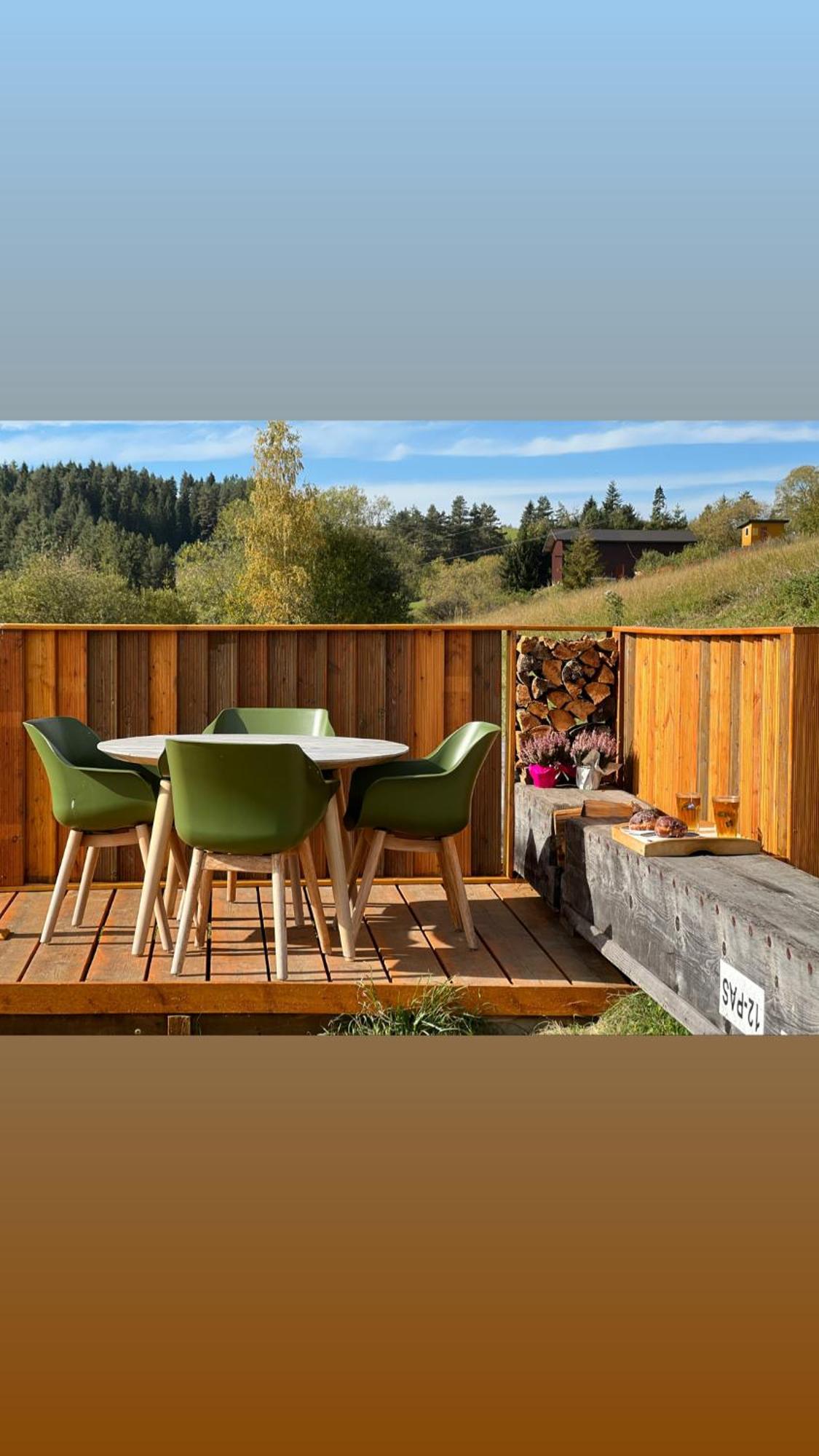 Houten Vakantiewoning "Reisnaarpolen" Royaal Ontbijt, Sauna En Hottub Czarna Góra エクステリア 写真